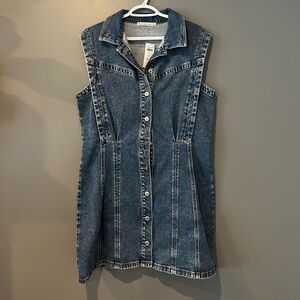 Abercrombie denim dress. Size large. New with tags